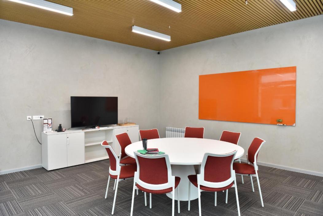 Iq Coworking Otel Astana Dış mekan fotoğraf